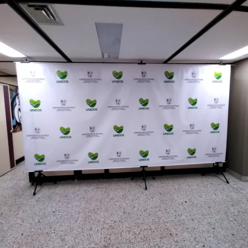 Backing publicitario 167