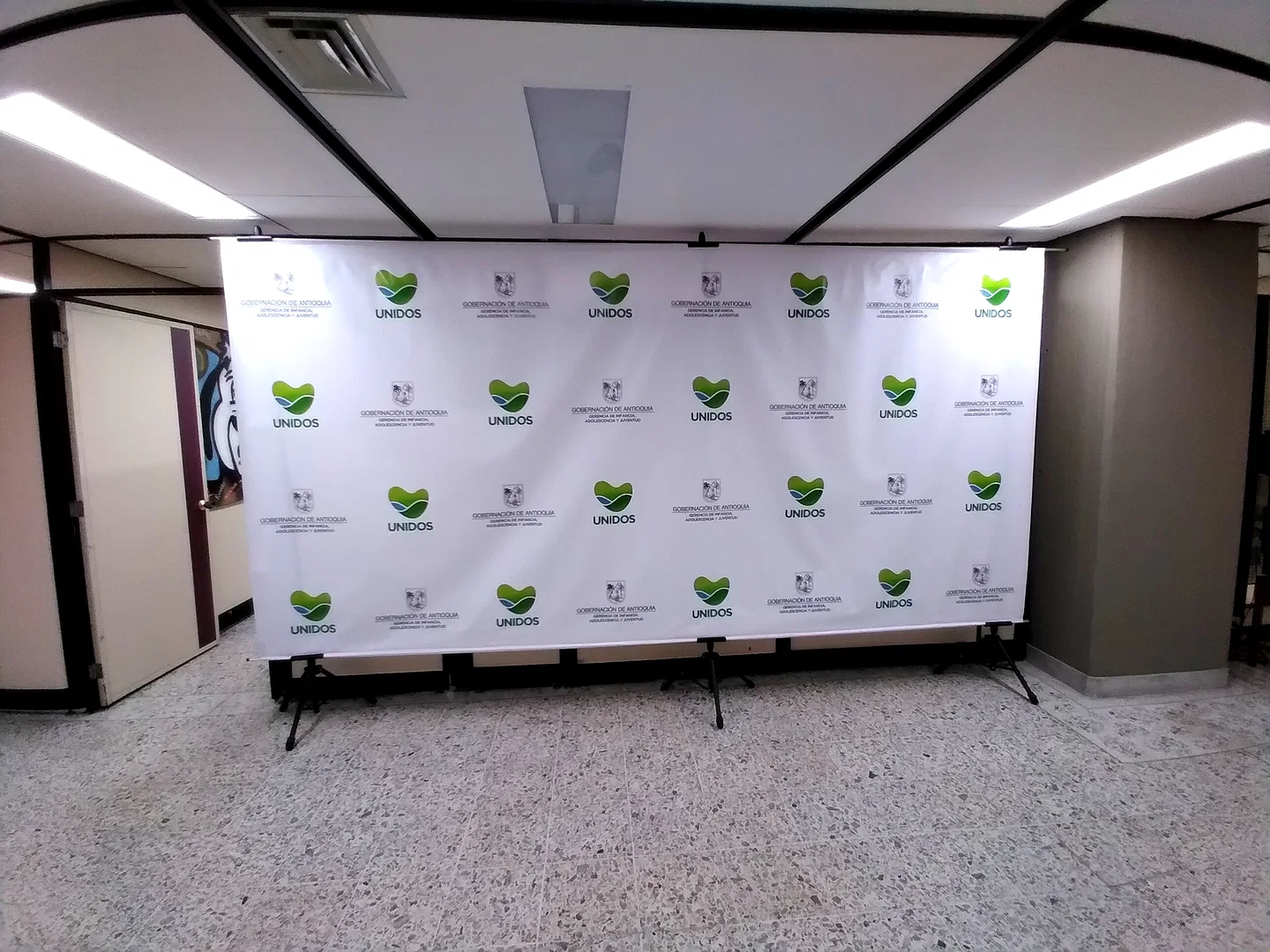 Backing publicitario 167