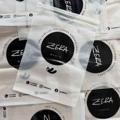 Bolsas plásticas especializadas 100