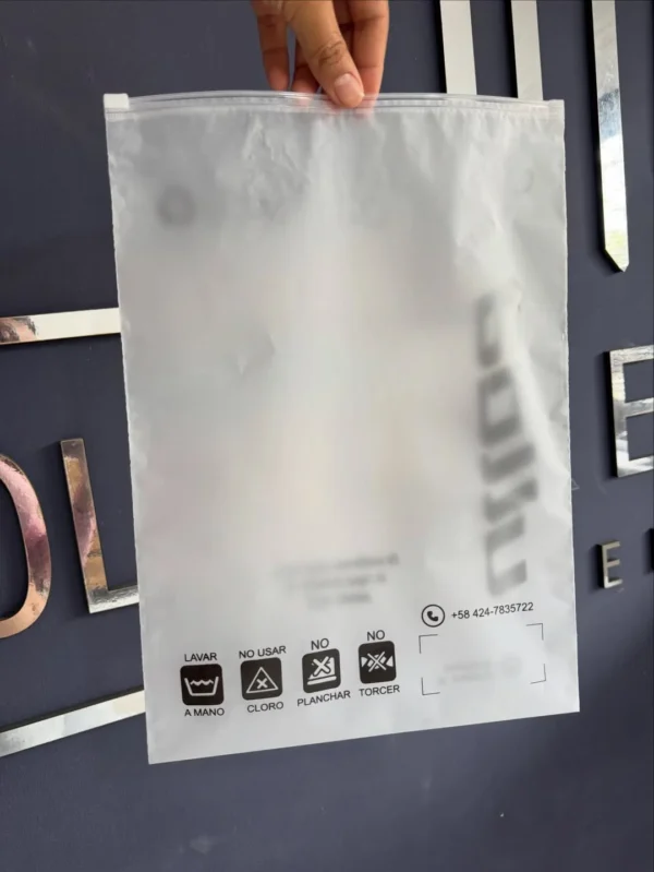 Bolsas plásticas especializadas 104
