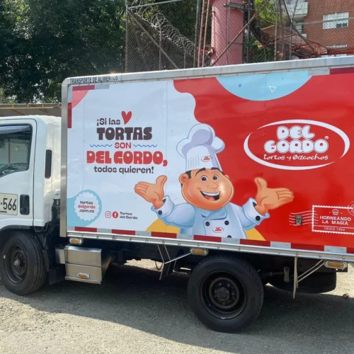Publicidad vehicular 270
